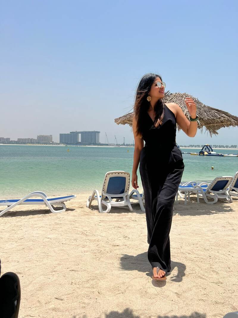 Anjali dubai beach clicks