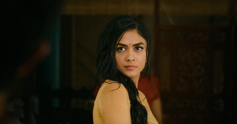 Dq mrunal thakur photos viral