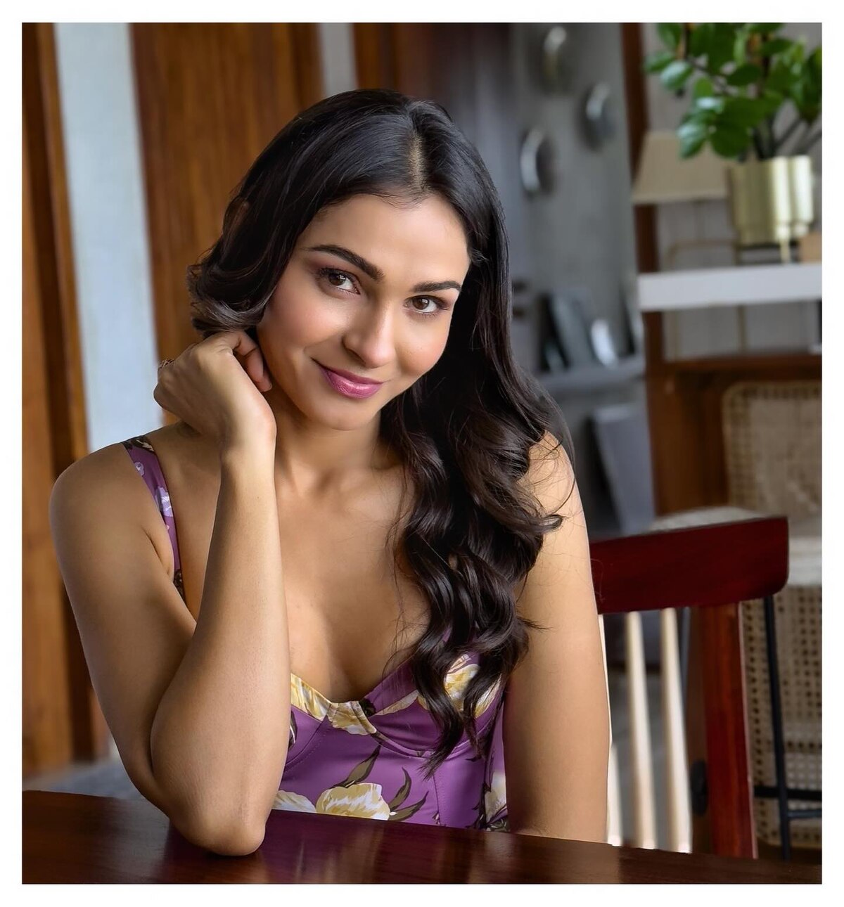 Andrea jeremiah in jewelry shop promotion