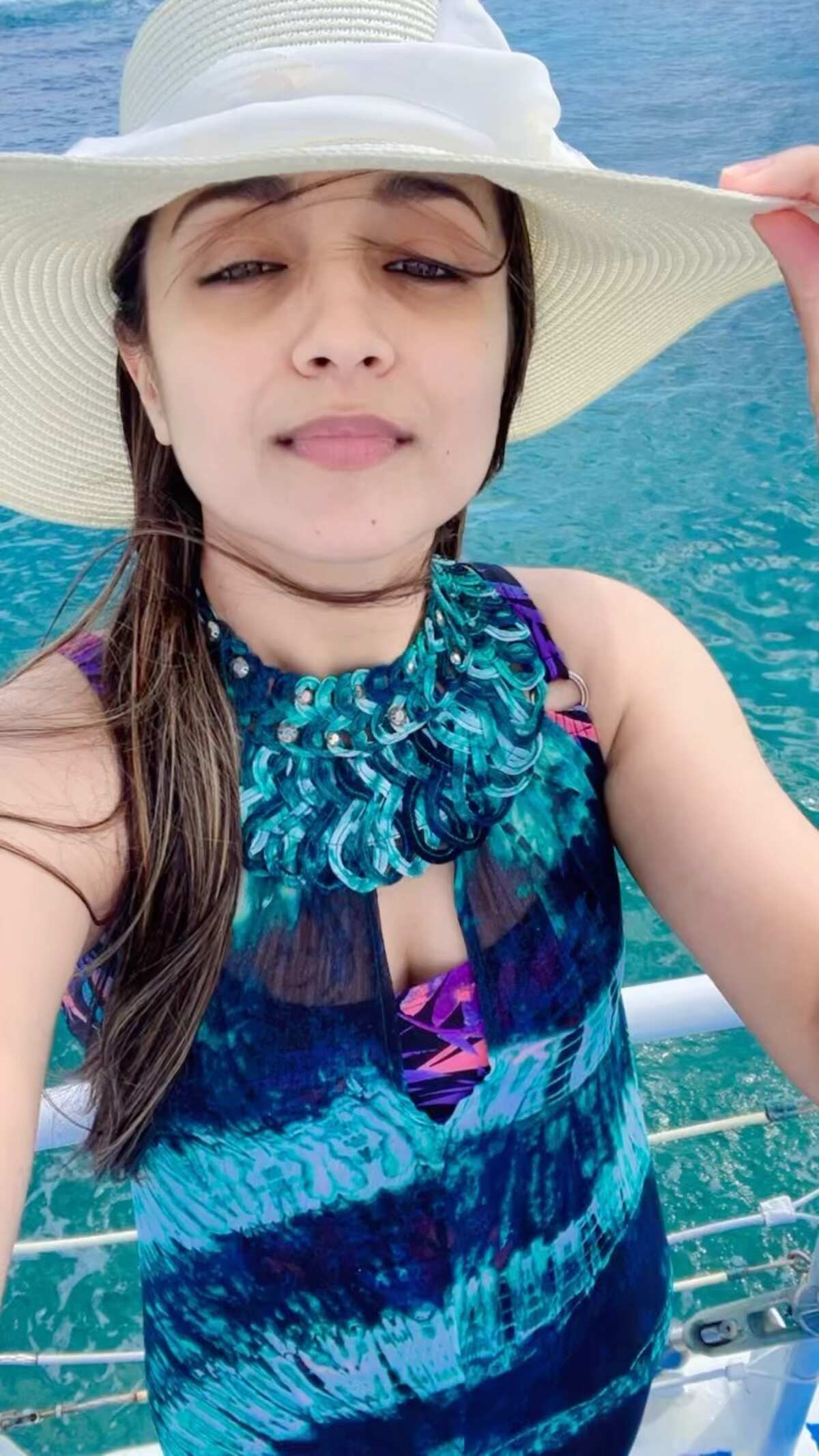 Trisha is in pool dress vedio viral