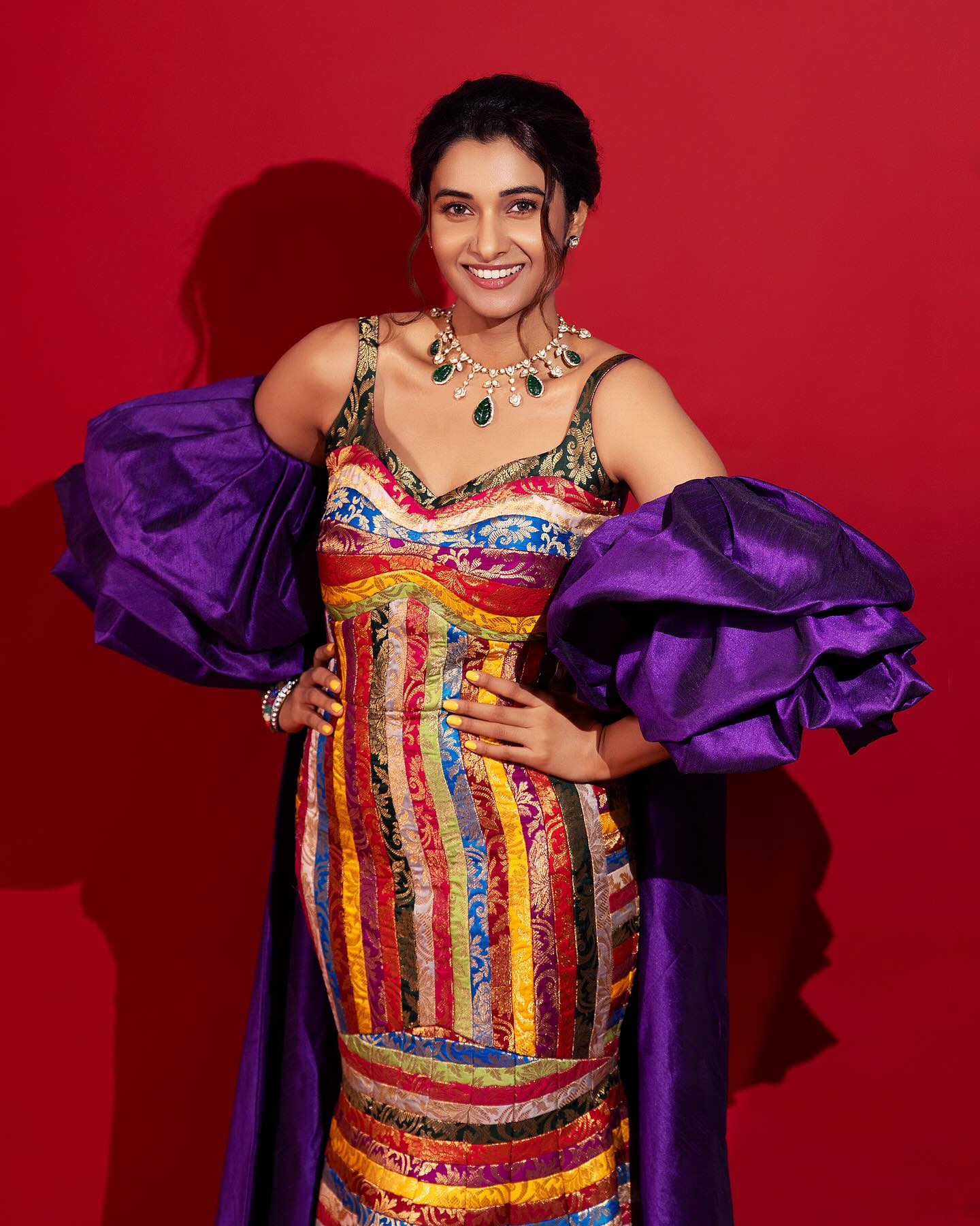 Priyabhavani shankar in new costume