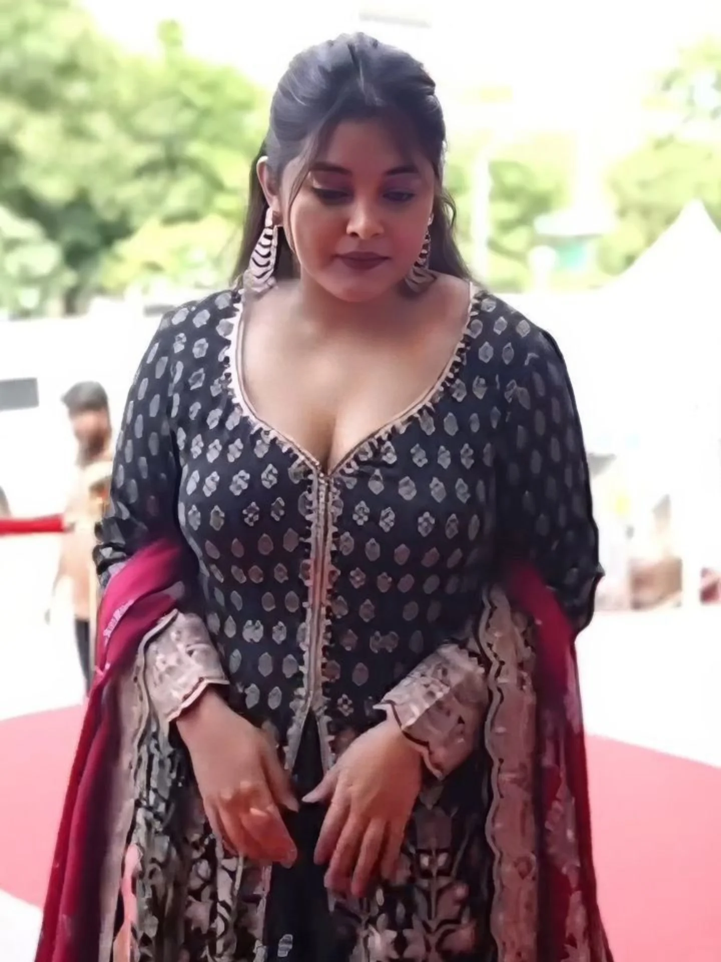 Nivetha thomas recent video