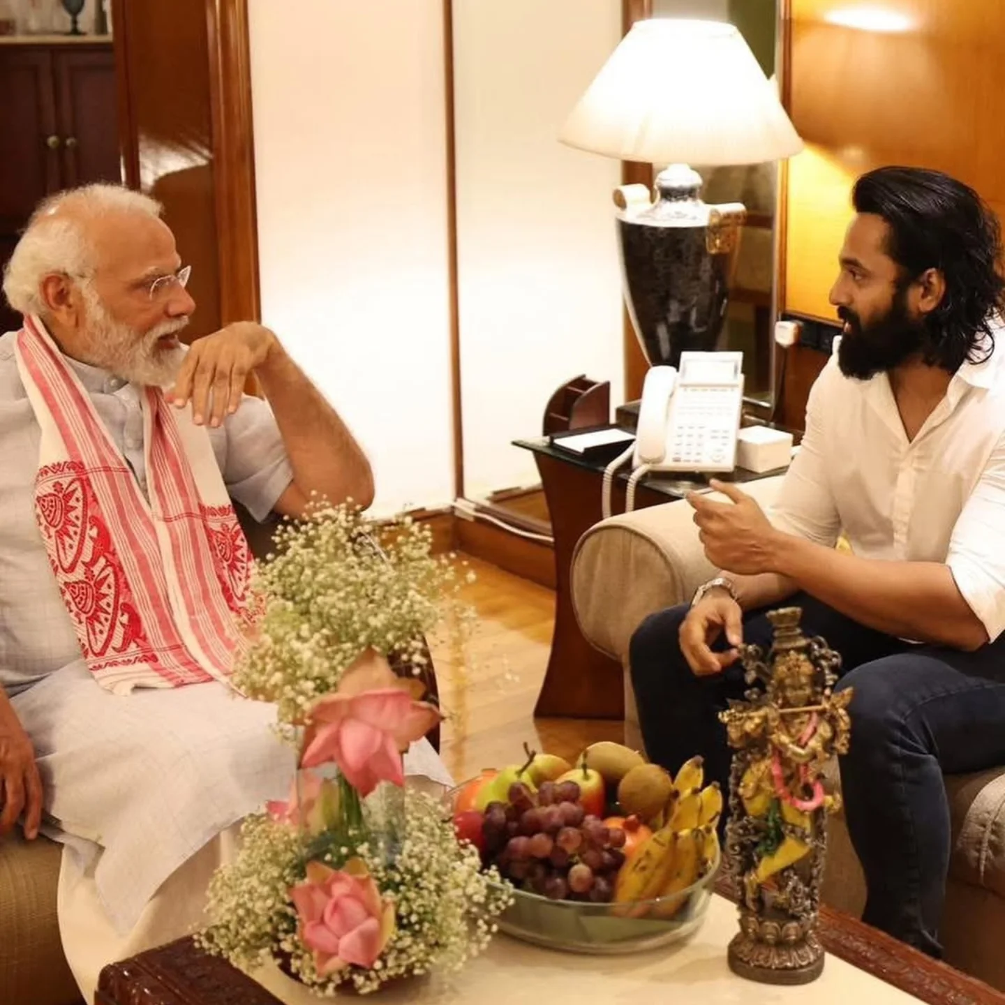 Modi biopic by unnimukkundan