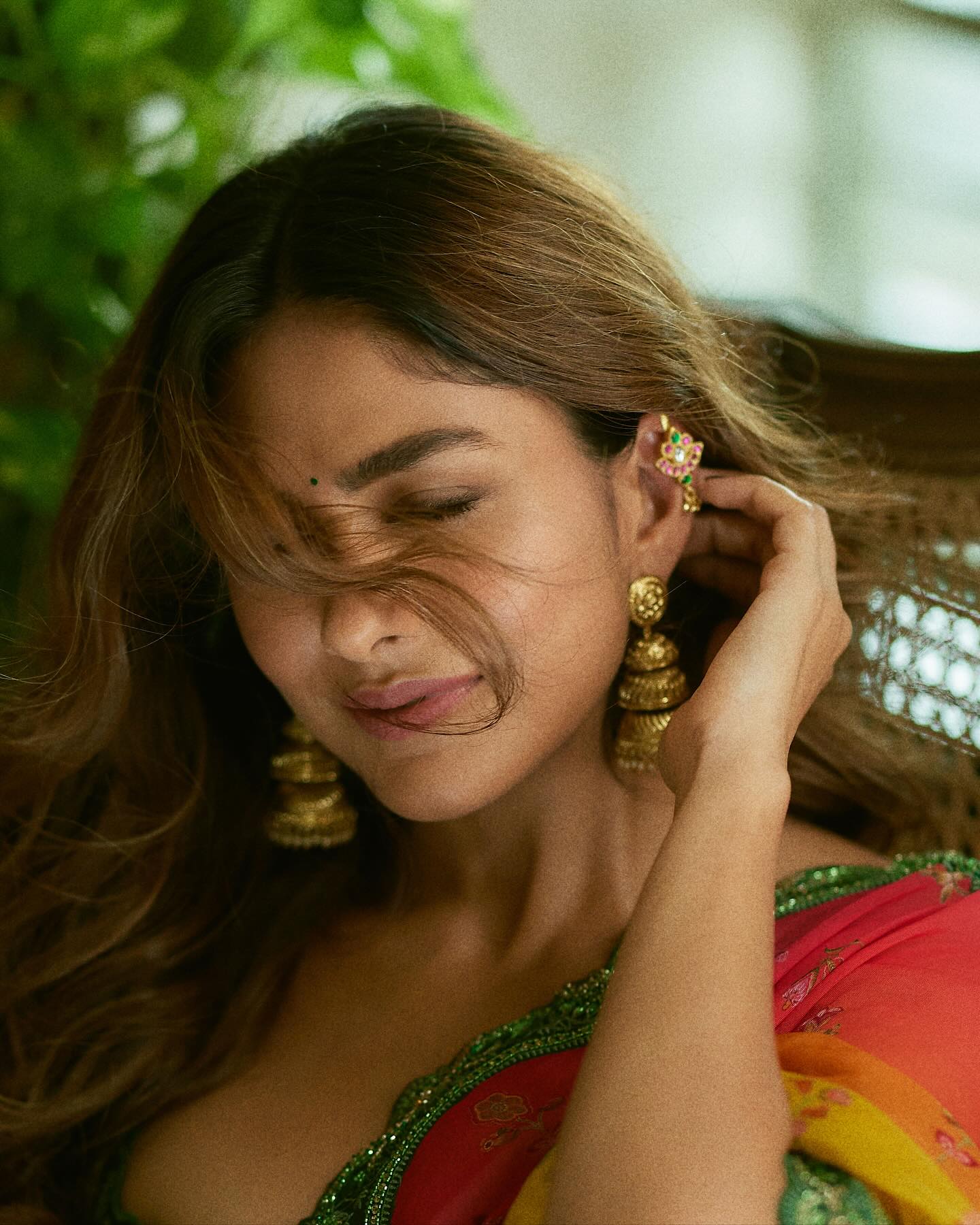 Mrunal thakur in audio launch event video