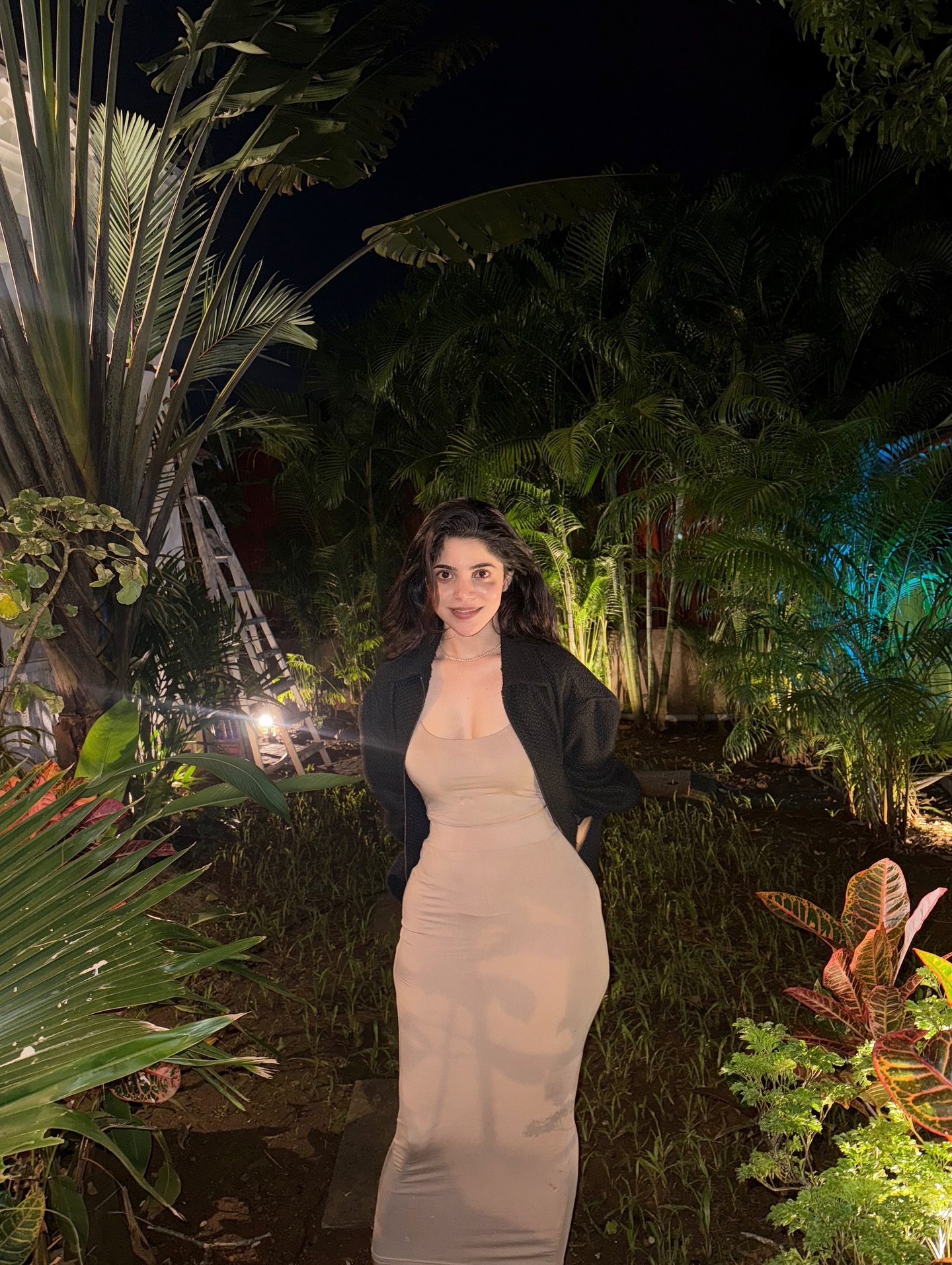 Divya bharathi new clicks