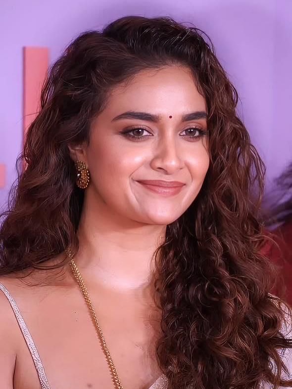 Keerthy suresh in saree to event