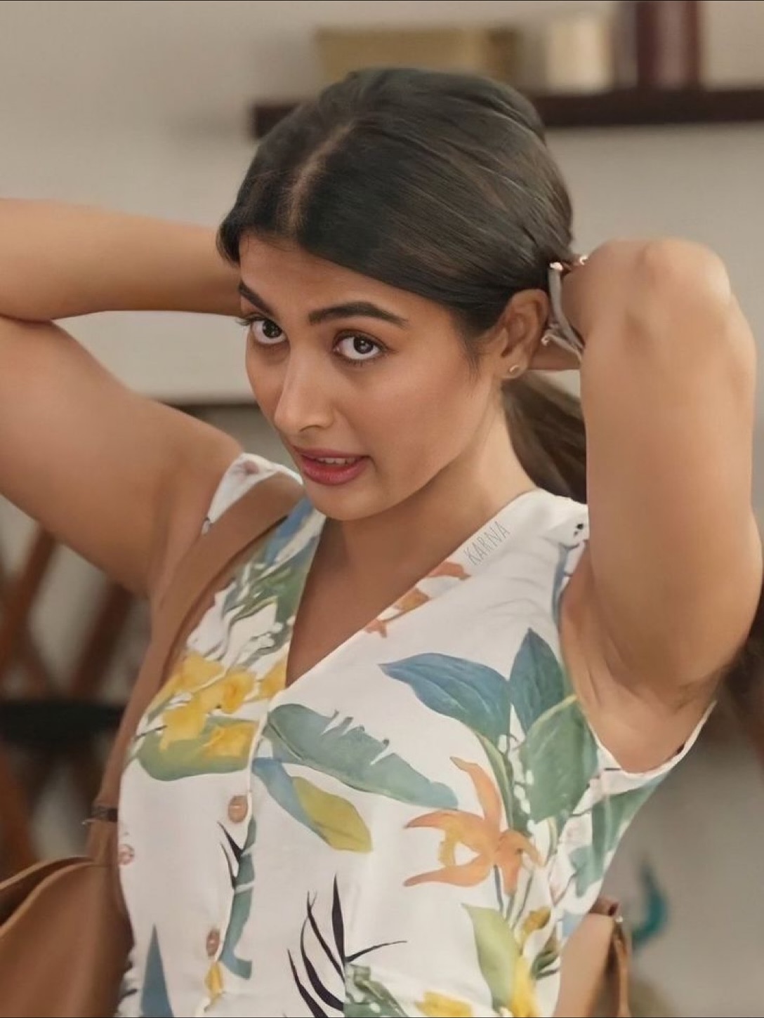 Poojahedgde lates video trending on internet
