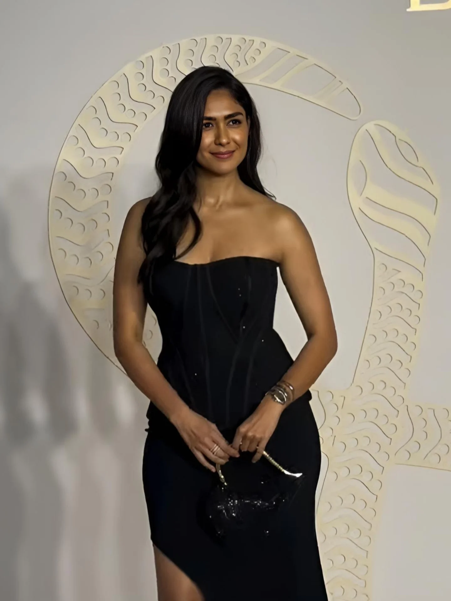 Mrunal thakur bvlgari serpenti infinito event mumbai
